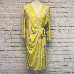 A Pea in the Pod Yellow and White Maternity Wrap Dress Size L